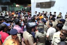 विकासनगर हिंसा: युवक की मौत के बाद भड़का बवाल, आरोपी का घर फूंका, इंटरनेट सेवा बंद