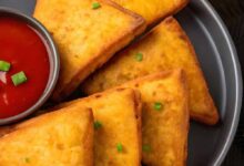 शाम के नाश्ते के लिए हेल्दी विकल्प: मूंग दाल और पनीर से बनाएं हाई-प्रोटीन ब्रेड पकौड़ा