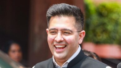 मोदी कैबिनेट विस्तार की चर्चा तेज, राघव चड्ढा की एंट्री की अटकलें, दो मंत्रियों पर सस्पेंस मोदी कैबिनेट विस्तार की चर्चा तेज, राघव चड्ढा की एंट्री की अटकलें, दो मंत्रियों पर सस्पेंस