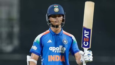 यशस्वी जायसवाल को टीम से बाहर करने पर भड़के शशि थरूर, चयनकर्ताओं पर साधा निशाना