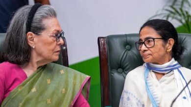 ममता चाहकर भी कांग्रेस में TMC का विलय नहीं करा पाएंगी? एक्सपर्ट ने बताई संवैधानिक और कानूनी वजहें