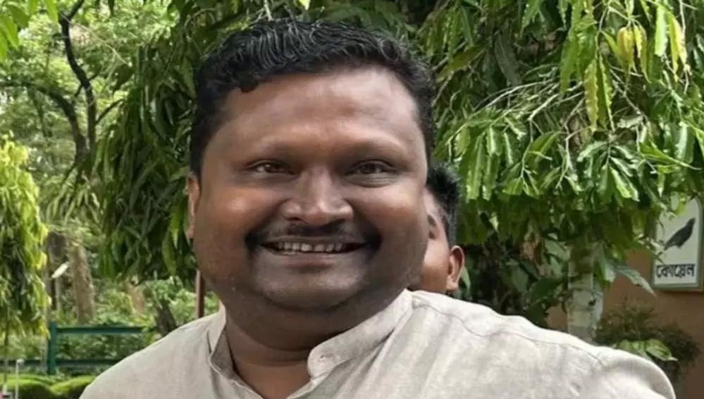 TMC को बड़ा झटका! राज्यसभा सांसद प्रकाश चिक बराइक ने दिया इस्तीफा, बढ़ी ममता की मुश्किलें