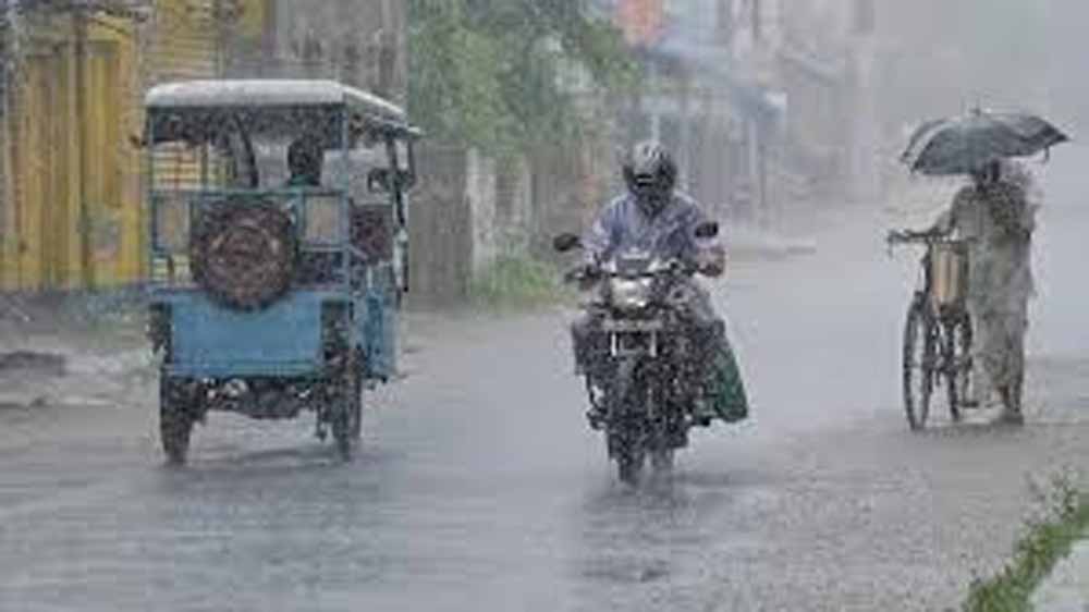 यूपी में बदला मौसम का मिजाज, रायबरेली में झमाझम बारिश से गर्मी से राहत यूपी में बदला मौसम का मिजाज, रायबरेली में झमाझम बारिश से गर्मी से राहत