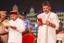 कर्नाटक में बड़ा राजनीतिक बदलाव: डीके शिवकुमार बने मुख्यमंत्री, मंत्रियों ने भी ली शपथ