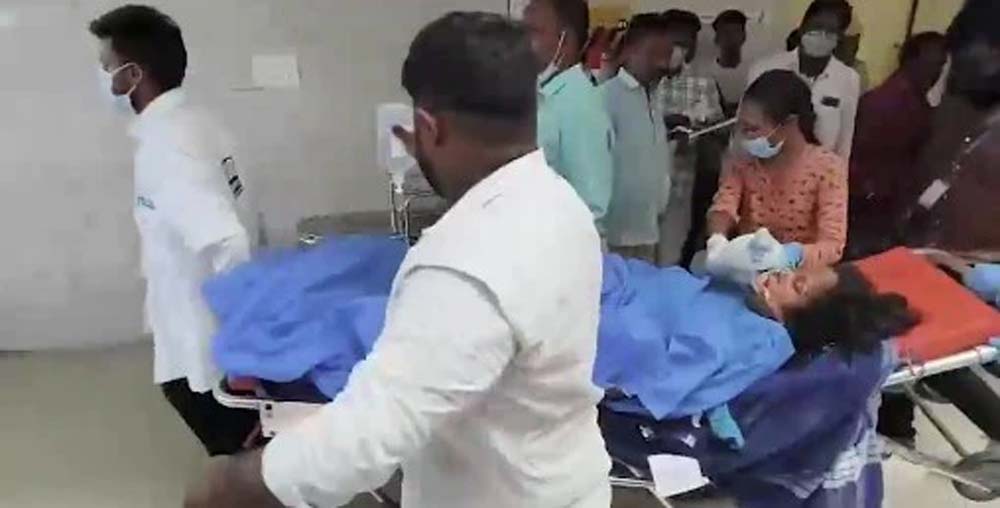 तमिलनाडु के तिरुवल्लुर में फैक्ट्री हादसा, अमोनिया गैस रिसाव से 2 की मौत तमिलनाडु के तिरुवल्लुर में फैक्ट्री हादसा, अमोनिया गैस रिसाव से 2 की मौत