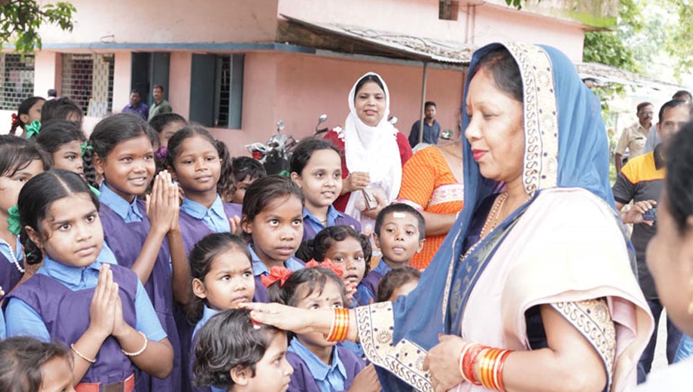 16 जून से खुलेंगे स्कूल, तिलक लगाकर होगा स्वागत; मुफ्त किताबें-यूनिफॉर्म और एडमिशन फेस्ट की तैयारी 16 जून से खुलेंगे स्कूल, तिलक लगाकर होगा स्वागत; मुफ्त किताबें-यूनिफॉर्म और एडमिशन फेस्ट की तैयारी