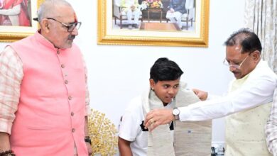 श्रीलंका दौरे के लिए भारतीय अंडर-19 महिला क्रिकेट टीम की उपकप्तान बनीं महक नरवासे : मुख्यमंत्री विष्णु देव साय ने किया सम्मानित