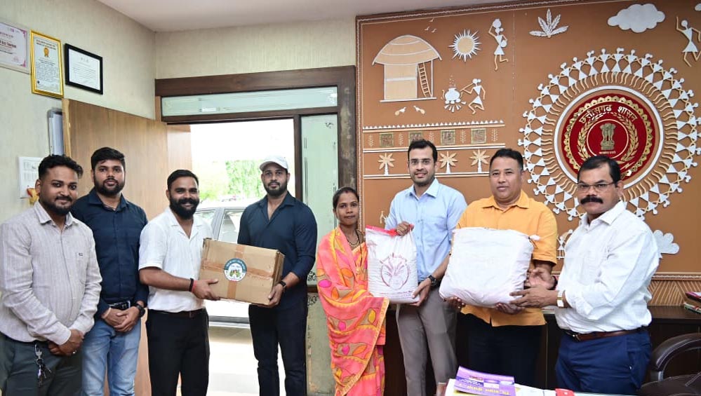 रायपुर : सीएम की तारीफ का बड़ा असर – सोशल मीडिया पर वीडियो देख रायपुर से जीपीएम पहुंचे ग्राहक, खरीदा 50 किलो विष्णु भोग चावल रायपुर : सीएम की तारीफ का बड़ा असर – सोशल मीडिया पर वीडियो देख रायपुर से जीपीएम पहुंचे ग्राहक, खरीदा 50 किलो विष्णु भोग चावल