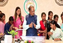 मुख्यमंत्री साय ने बच्चों से मन लगाकर पढ़ाई करने का किया आह्वान : शिक्षा को बताया उज्ज्वल भविष्य और सफलता का आधार