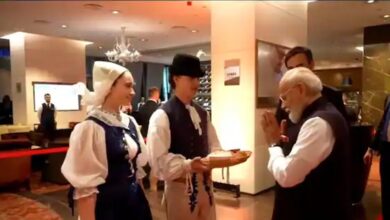 रोटी-नमक और ‘वंदे मातरम्’ से हुआ PM मोदी का भव्य स्वागत, स्लोवाकिया दौरे से खुलेंगे रिश्तों के नए अध्याय