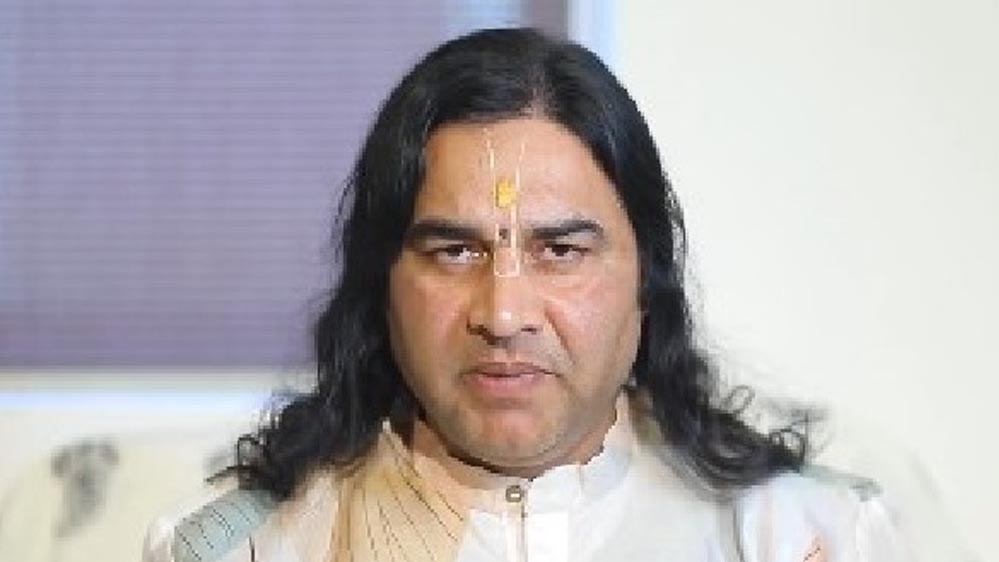 देवकीनंदन ठाकुर ने विवाह परंपराओं पर उठाए सवाल, मंदिरों के लिए सनातन बोर्ड की मांग देवकीनंदन ठाकुर ने विवाह परंपराओं पर उठाए सवाल, मंदिरों के लिए सनातन बोर्ड की मांग