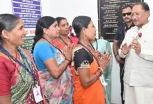 गाँव के द्वार पहुँची डिजिटल सरकार : बड़ेकनेरा का ‘सेवा सेतु’ मॉडल बना ग्रामीण सुशासन की नई मिसाल – मुख्यमंत्री विष्णुदेव साय