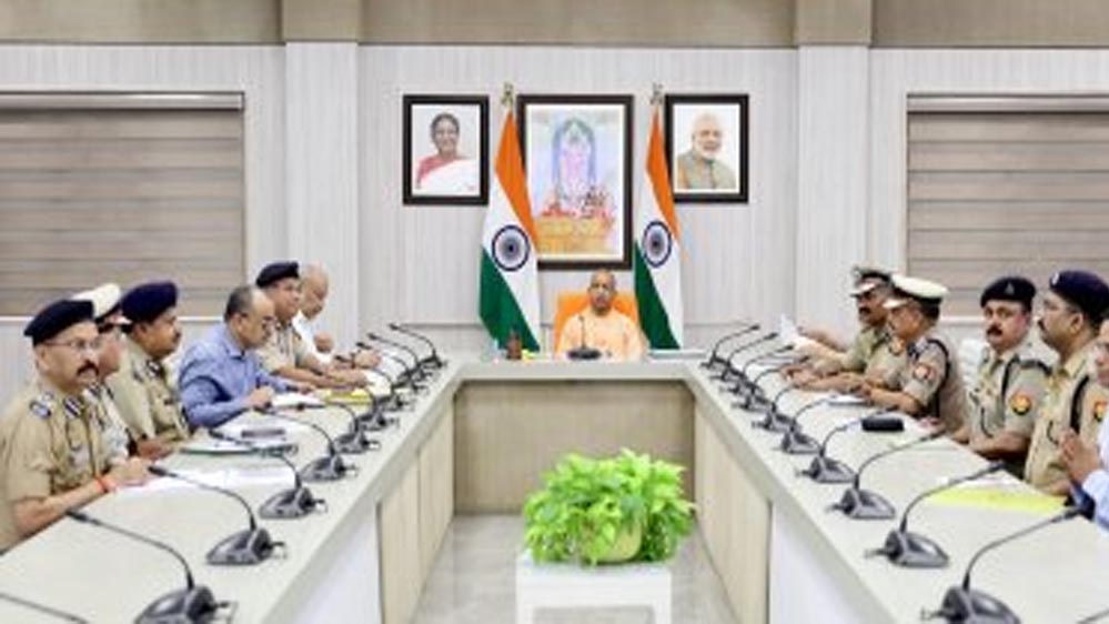 एनएफएचएस-6 की ताजा रिपोर्ट में यूपी की बड़ी छलांग: 8 साल में बदली सामाजिक विकास की तस्वीर एनएफएचएस-6 की ताजा रिपोर्ट में यूपी की बड़ी छलांग: 8 साल में बदली सामाजिक विकास की तस्वीर
