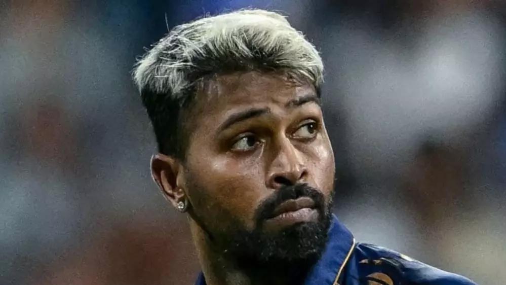 MI-RR के बीच बड़ा ट्रेड! क्या राजस्थान जाएंगे हार्दिक पांड्या? मुंबई इस खिलाड़ी को बना सकती है कप्तान MI-RR के बीच बड़ा ट्रेड! क्या राजस्थान जाएंगे हार्दिक पांड्या? मुंबई इस खिलाड़ी को बना सकती है कप्तान