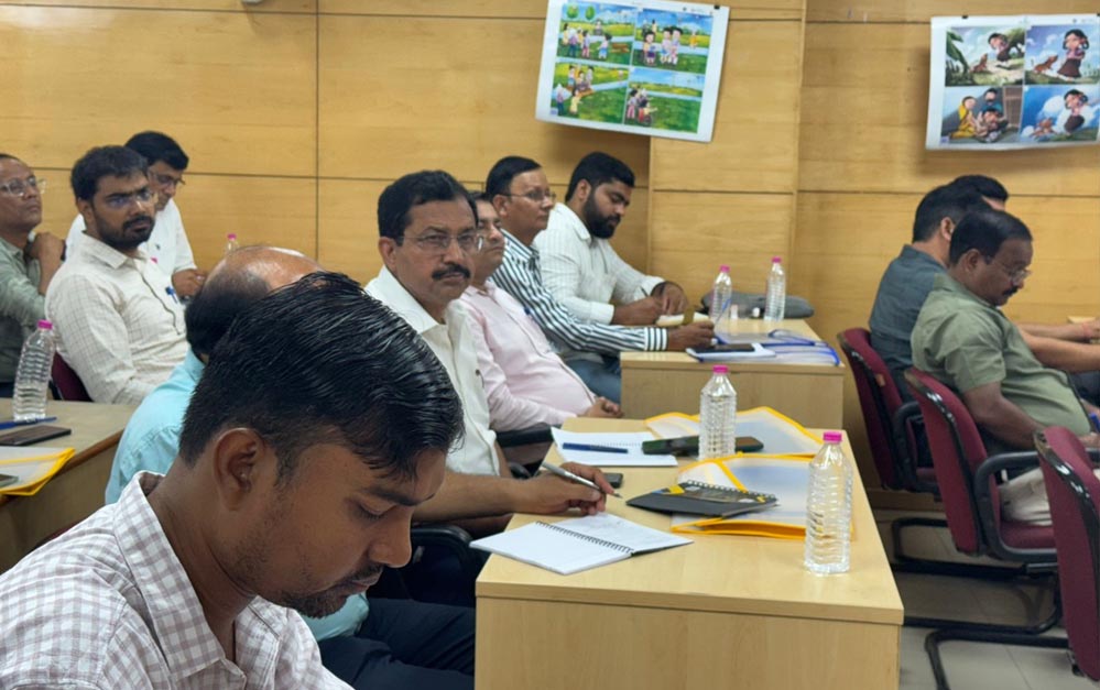 निपुण भारत मिशन को नई गति देने में जुटी योगी सरकार, जनपद स्तरीय मास्टर ट्रेनर्स के प्रशिक्षण का दूसरा चरण शुरू निपुण भारत मिशन को नई गति देने में जुटी योगी सरकार, जनपद स्तरीय मास्टर ट्रेनर्स के प्रशिक्षण का दूसरा चरण शुरू