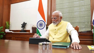 PM मोदी की कैबिनेट में हो सकता है बड़ा फेरबदल, कौन होगा बाहर और किन नए चेहरों को मिल सकता है मौका? PM मोदी की कैबिनेट में हो सकता है बड़ा फेरबदल, कौन होगा बाहर और किन नए चेहरों को मिल सकता है मौका?