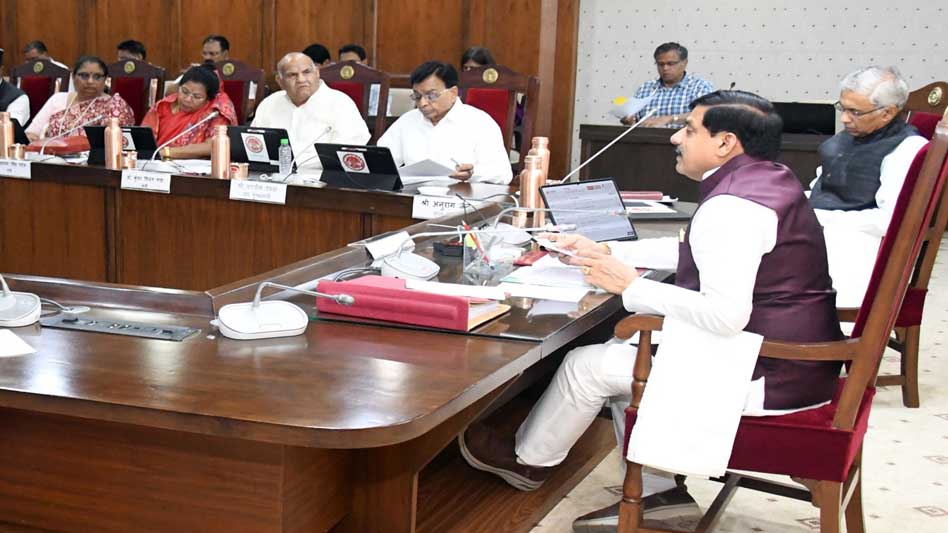 प्रदेश के चहुँमुखी विकास, जन-कल्याण और स्वास्थ्य व्यवस्थाओं को सुदृढ़ करने के लिए 21 हजार 485 करोड़ रूपये की स्वीकृति