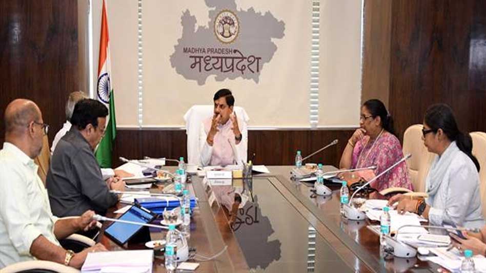 महिलाओं और बच्चों के कल्याण के लिए बेहतर कार्य करने वालों को प्रोत्साहन और लापरवाही बरतने वालों पर कड़ी कार्रवाई करें : मुख्यमंत्री डॉ. यादव महिलाओं और बच्चों के कल्याण के लिए बेहतर कार्य करने वालों को प्रोत्साहन और लापरवाही बरतने वालों पर कड़ी कार्रवाई करें : मुख्यमंत्री डॉ. यादव
