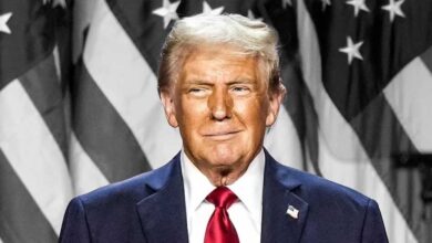 Trump Tariff Cut: ट्रंप ने 25% से घटाकर 15% किया टैरिफ, कई सेक्टर्स को मिला बड़ा फायदा Trump Tariff Cut: ट्रंप ने 25% से घटाकर 15% किया टैरिफ, कई सेक्टर्स को मिला बड़ा फायदा