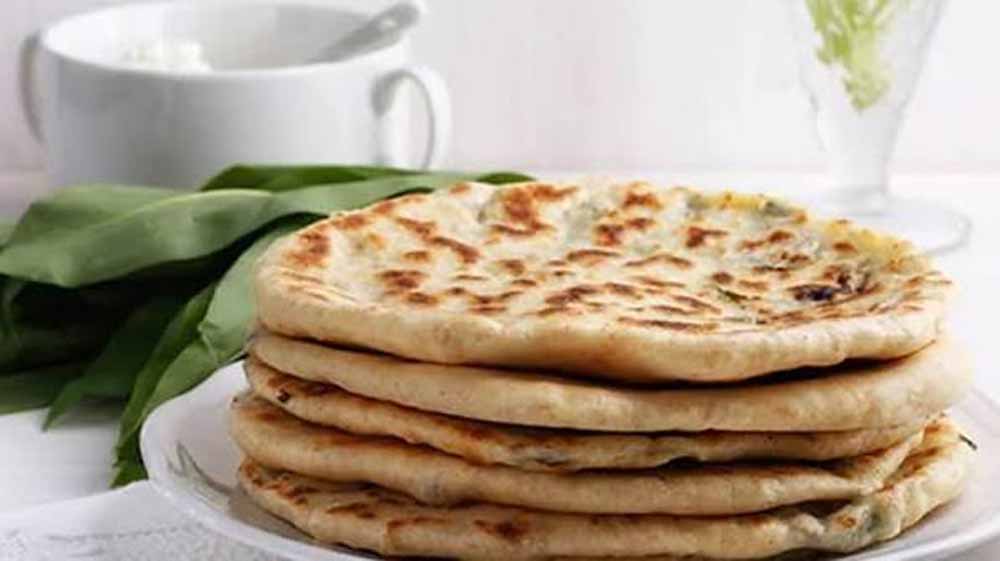 हिमाचल की पारंपरिक बेडुआं रोटी कैसे बनाएं, जानिए आसान रेसिपी हिमाचल की पारंपरिक बेडुआं रोटी कैसे बनाएं, जानिए आसान रेसिपी