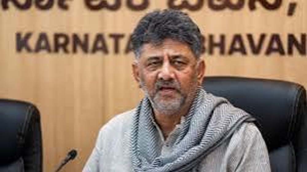 कर्नाटक की ‘5 गारंटी’ योजनाओं का लाभ अब सिर्फ वोटर लिस्ट में नाम वालों को मिलेगा कर्नाटक की ‘5 गारंटी’ योजनाओं का लाभ अब सिर्फ वोटर लिस्ट में नाम वालों को मिलेगा