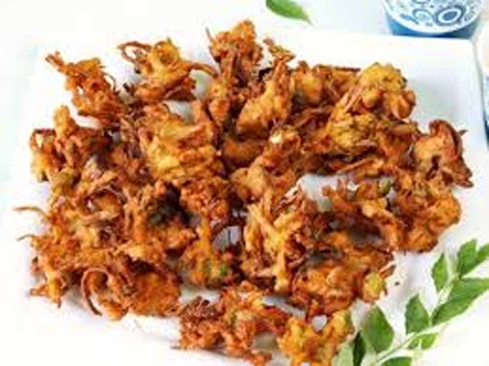 तोरई के क्रिस्पी पकौड़े: शाम की चाय के लिए हेल्दी और टेस्टी स्नैक रेसिपी तोरई के क्रिस्पी पकौड़े: शाम की चाय के लिए हेल्दी और टेस्टी स्नैक रेसिपी