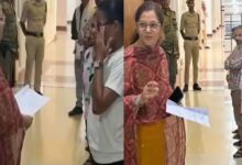 कलेक्टर की संवेदनशीलता ने जीता दिल: UPSC अभ्यर्थी से बोले- ‘परेशान मत हो’, छात्रा हुई भावुक