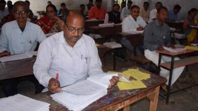 कॉपी में छात्रा की गुहार पढ़कर चौंके परीक्षक, नंबर बढ़ाने की लगाई भावुक अपील