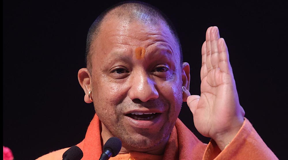 धर्मांतरण के मामलों पर CM योगी सख्त, बोले- हिंदुओं को मुस्लिम बनाने वालों पर होगी कड़ी कार्रवाई धर्मांतरण के मामलों पर CM योगी सख्त, बोले- हिंदुओं को मुस्लिम बनाने वालों पर होगी कड़ी कार्रवाई