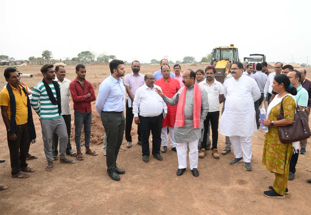 उप मुख्यमंत्री अरुण साव ने इंटिग्रेटेड स्पोर्ट्स स्टेडियम का किया स्थल निरीक्षण, कुछ दिनों पहले शुरू हुआ है काम उप मुख्यमंत्री अरुण साव ने इंटिग्रेटेड स्पोर्ट्स स्टेडियम का किया स्थल निरीक्षण, कुछ दिनों पहले शुरू हुआ है काम