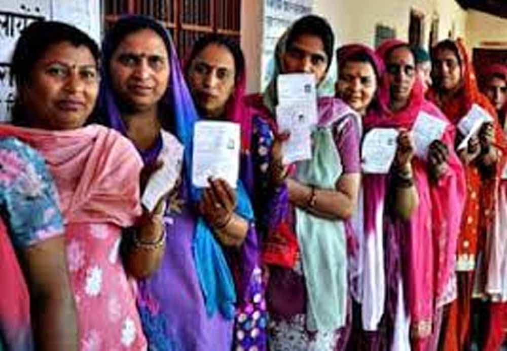 छत्तीसगढ़ में निकाय-पंचायत उपचुनाव के लिए मतदान जारी, 71 पार्षद पद समेत 5 अध्यक्षों का होगा फैसला छत्तीसगढ़ में निकाय-पंचायत उपचुनाव के लिए मतदान जारी, 71 पार्षद पद समेत 5 अध्यक्षों का होगा फैसला