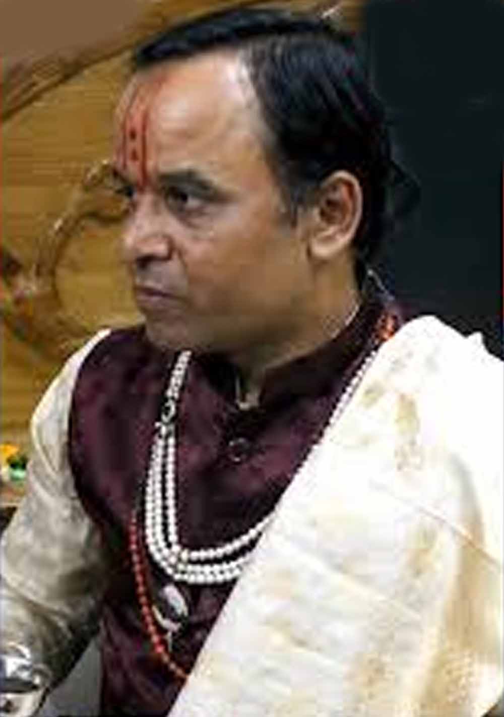 महासमुंद जेल से रायपुर लाया गया दुष्कर्म आरोपी नरेंद्र शास्त्री, चावल देखकर भविष्य बताने का करता था दावा