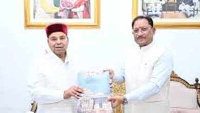 CM विष्णुदेव साय से मिले कर्नाटक के राज्यपाल थावरचंद गहलोत, समसामयिक मुद्दों पर हुई चर्चा CM विष्णुदेव साय से मिले कर्नाटक के राज्यपाल थावरचंद गहलोत, समसामयिक मुद्दों पर हुई चर्चा