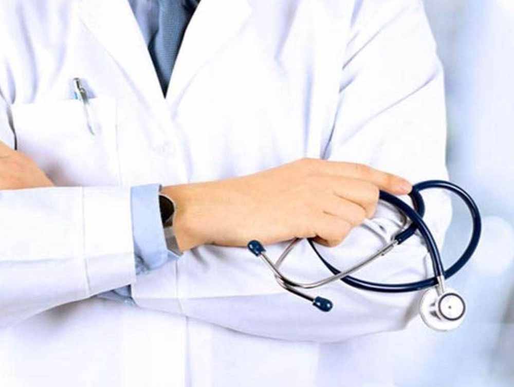 छत्तीसगढ़ में 17 हजार डॉक्टर, फिर भी मेडिकल कॉलेजों में पद खाली; सिविल सोसाइटी ने उठाई भर्ती की मांग
