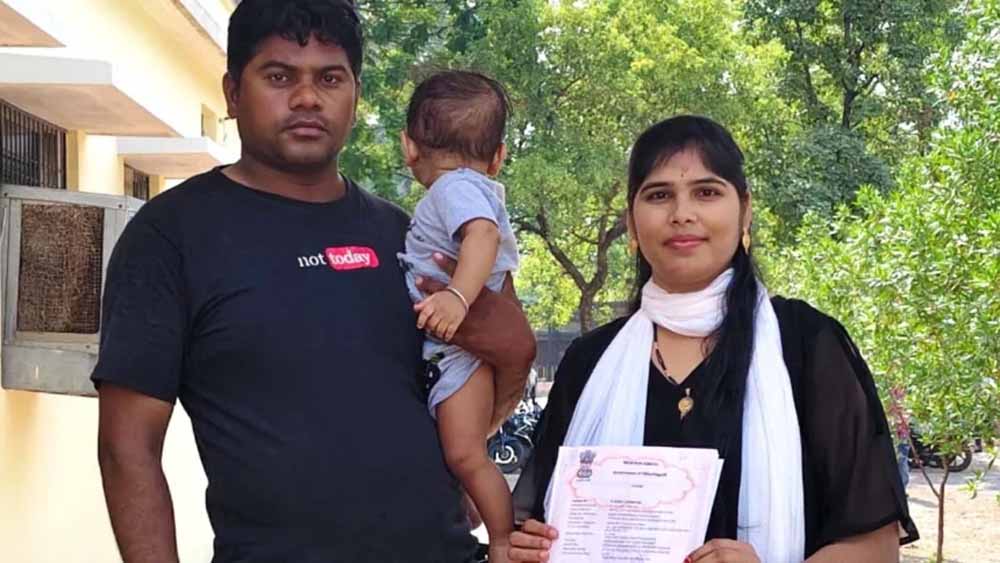 साय सरकार की बड़ी पहल का असर, महिलाओं के नाम पर हुईं 70% से ज्यादा रजिस्ट्रियां साय सरकार की बड़ी पहल का असर, महिलाओं के नाम पर हुईं 70% से ज्यादा रजिस्ट्रियां