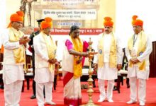 भारतीय संस्कृति, परंपरा और भाषाओं के प्रति सम्मान का भाव विकसित करना विश्वविद्यालयों की महत्वपूर्ण जिम्मेदारी : राष्ट्रपति मुर्मु