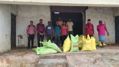 सरकार बनी किसानों की ताकत, जशपुर में रियायती दरों पर मिल रहे खाद-बीज