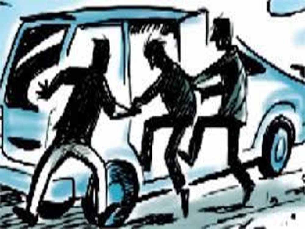 जबलपुर में युवक का अपहरण कर मांगी फिरौती, बहन का वीडियो बनाने से रोकने पर की बेरहमी से मारपीट