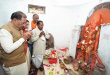 मुख्यमंत्री ख्यमंत्री  विष्णुदेव साय ने ऐतिहासिक चतुर्भुज विष्णु मंदिर में की पूजा-अर्चना, प्रदेश की सुख-समृद्धि की कामना