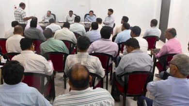 लोक निर्माण विभाग के सचिव ने कार्यों की धीमी गति पर जताई नाराजगी