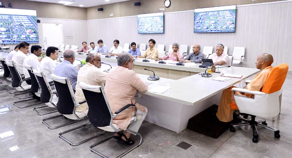 सिपाही भर्ती परीक्षा के दूसरे दिन 7.32 लाख अभ्यर्थी हुए शामिल, नकल और फर्जीवाड़े पर योगी सरकार का सख्त शिकंजा सिपाही भर्ती परीक्षा के दूसरे दिन 7.32 लाख अभ्यर्थी हुए शामिल, नकल और फर्जीवाड़े पर योगी सरकार का सख्त शिकंजा
