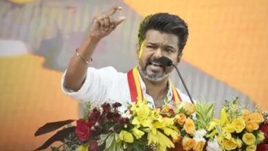 DMK OUT, TVK IN? इंडिया गठबंधन में विजय की बढ़ती भूमिका से तमिलनाडु की राजनीति में हलचल DMK OUT, TVK IN? इंडिया गठबंधन में विजय की बढ़ती भूमिका से तमिलनाडु की राजनीति में हलचल