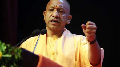 ग्राम सचिवालय में 1 जुलाई से बैठेंगे लेखपाल, अब ग्रामीणों को नहीं लगाने पड़ेंगे तहसील के चक्कर