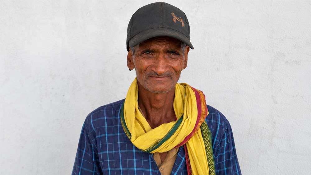आदिवासियों की करोड़ों की जमीन कौड़ियों के दाम खरीदने का मामला, कलेक्टर ने बैठाई जांच आदिवासियों की करोड़ों की जमीन कौड़ियों के दाम खरीदने का मामला, कलेक्टर ने बैठाई जांच