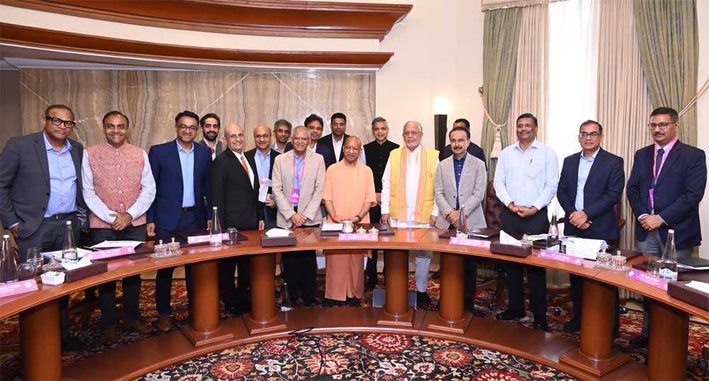 बेंगलुरु में गूंजा यूपी का विकास मॉडल: उद्योग जगत ने बताया निवेश, नवाचार और रोजगार का सबसे बड़ा उभरता केंद्र बेंगलुरु में गूंजा यूपी का विकास मॉडल: उद्योग जगत ने बताया निवेश, नवाचार और रोजगार का सबसे बड़ा उभरता केंद्र