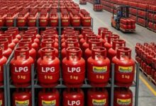 LPG Rule Change: कच्चा तेल सस्ता होते ही बड़ा फैसला, आज से हटीं ये पाबंदियां, उपभोक्ताओं को राहत