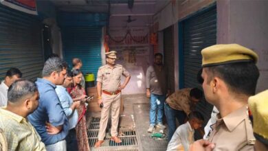 योगी सरकार का ‘ऑपरेशन क्लीन मेडिसिन’ : आगरा में 3.63 करोड़ की नकली, एक्सपायर्ड और सरकारी सप्लाई की दवाएं जब्त, 8 अवैध गोदाम सील