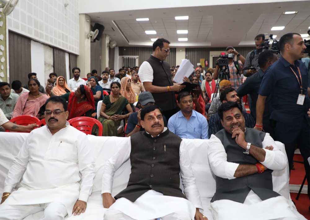 प्रकृति हमारी मां है, इसे रासायनिक उर्वरकों से बचाएं, प्राकृतिक खेती अपनाएं : प्रधानमंत्री मोदी प्रकृति हमारी मां है, इसे रासायनिक उर्वरकों से बचाएं, प्राकृतिक खेती अपनाएं : प्रधानमंत्री मोदी