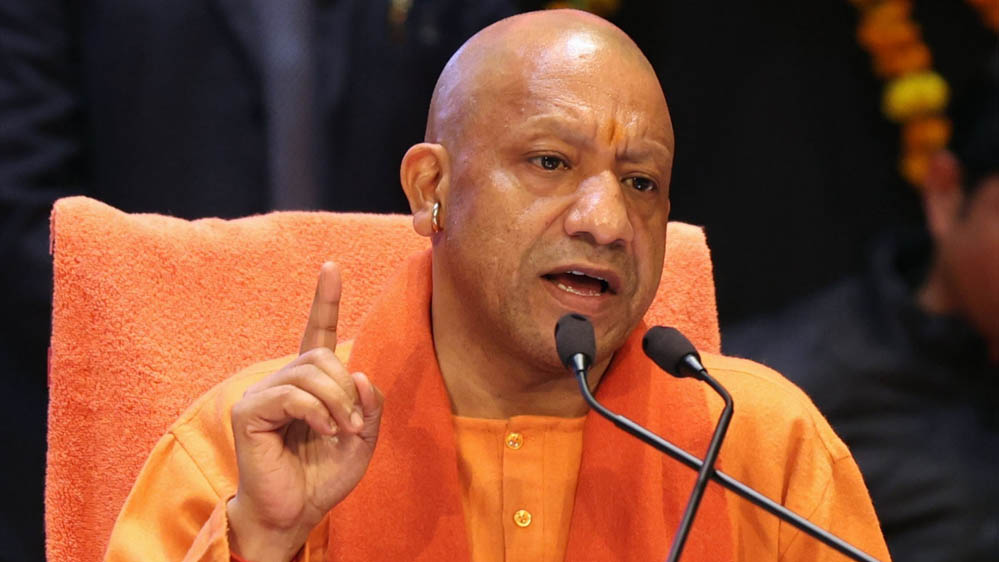 UP की महिलाओं को CM योगी का बड़ा तोहफा, मुफ्त आवास और स्वास्थ्य सुरक्षा योजना का मिलेगा लाभ UP की महिलाओं को CM योगी का बड़ा तोहफा, मुफ्त आवास और स्वास्थ्य सुरक्षा योजना का मिलेगा लाभ