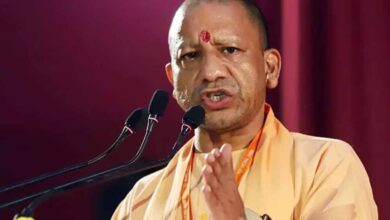 ‘बाबाजी’ का राज है, कोई कैसे पैसे छीन लेगा